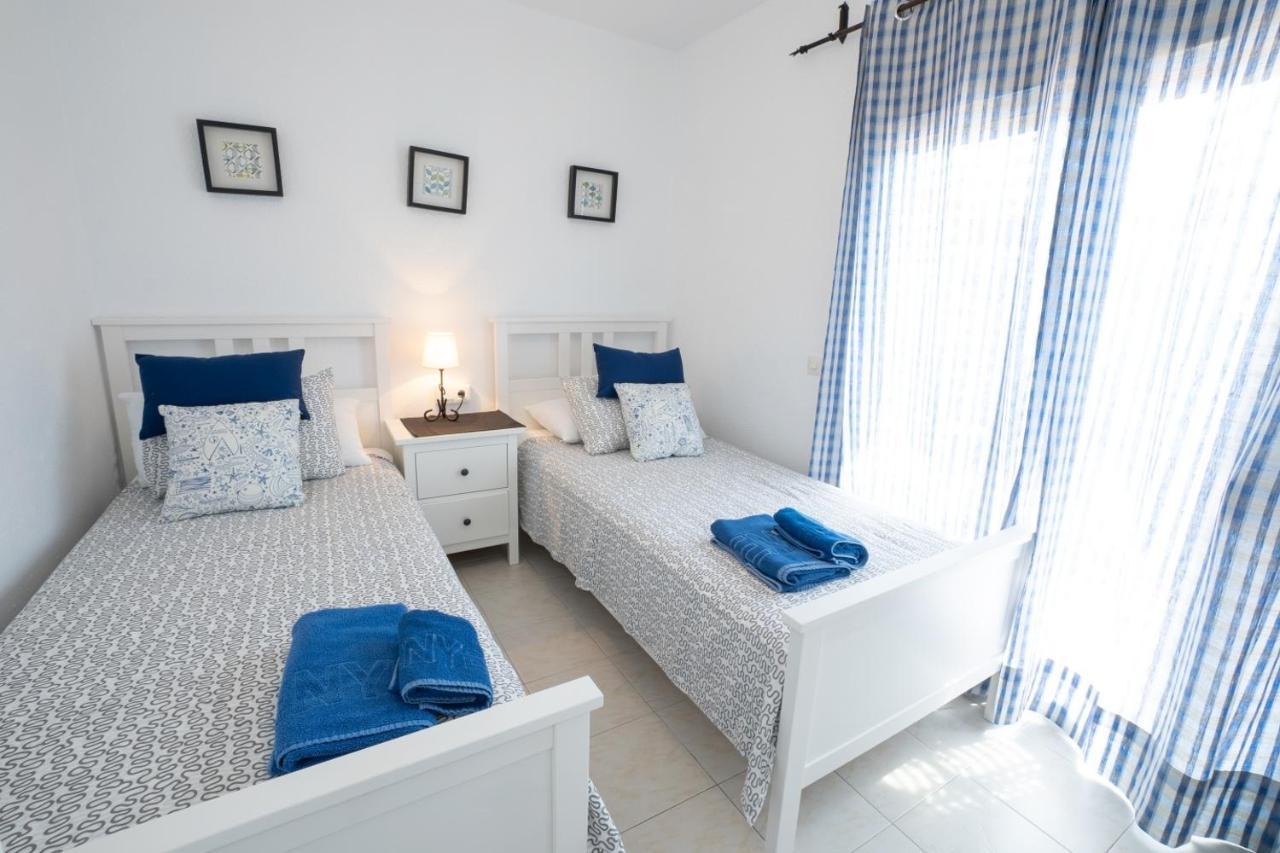 Nueva Nerja 71 Menyber Villa Luaran gambar