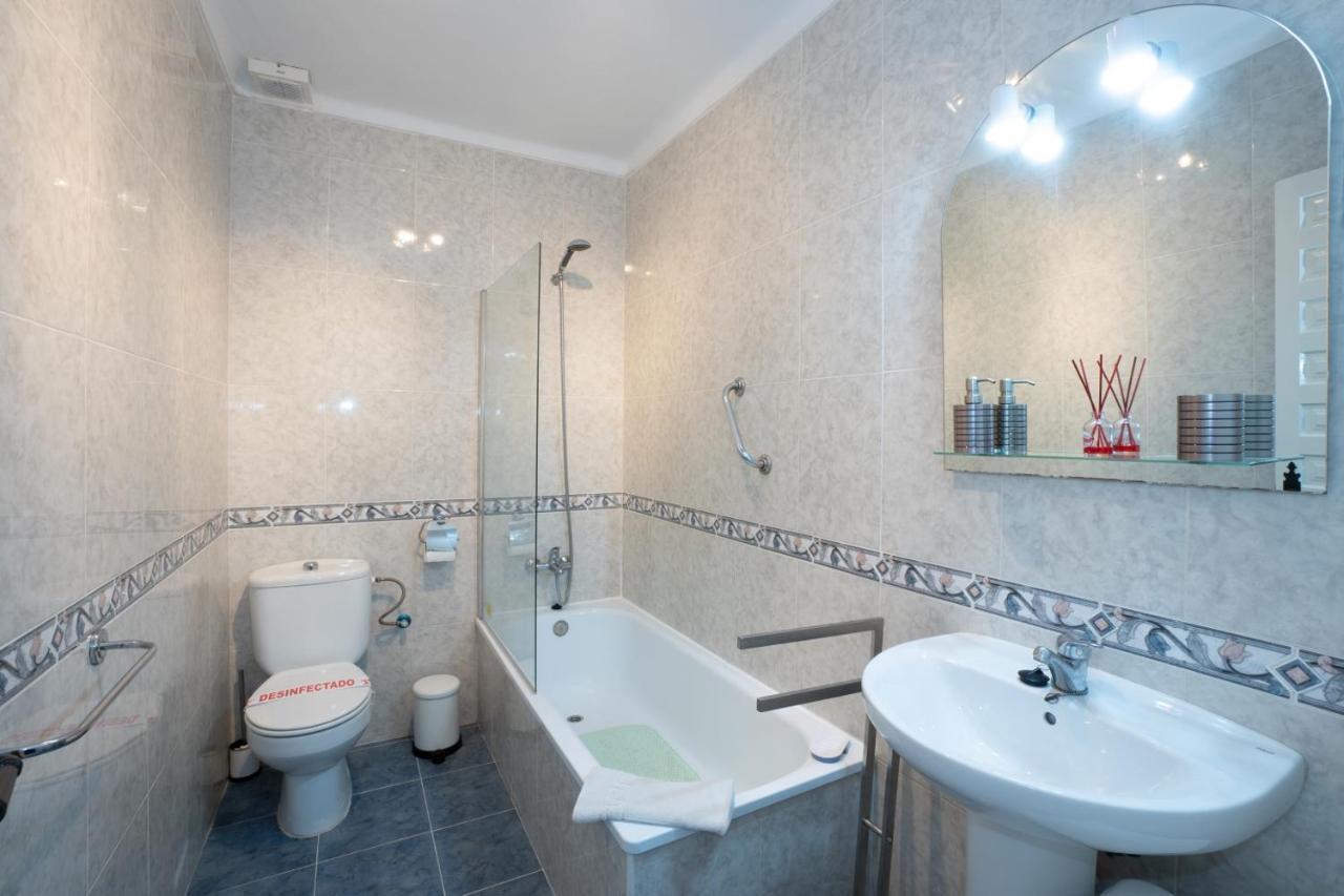 Nueva Nerja 71 Menyber Villa Luaran gambar